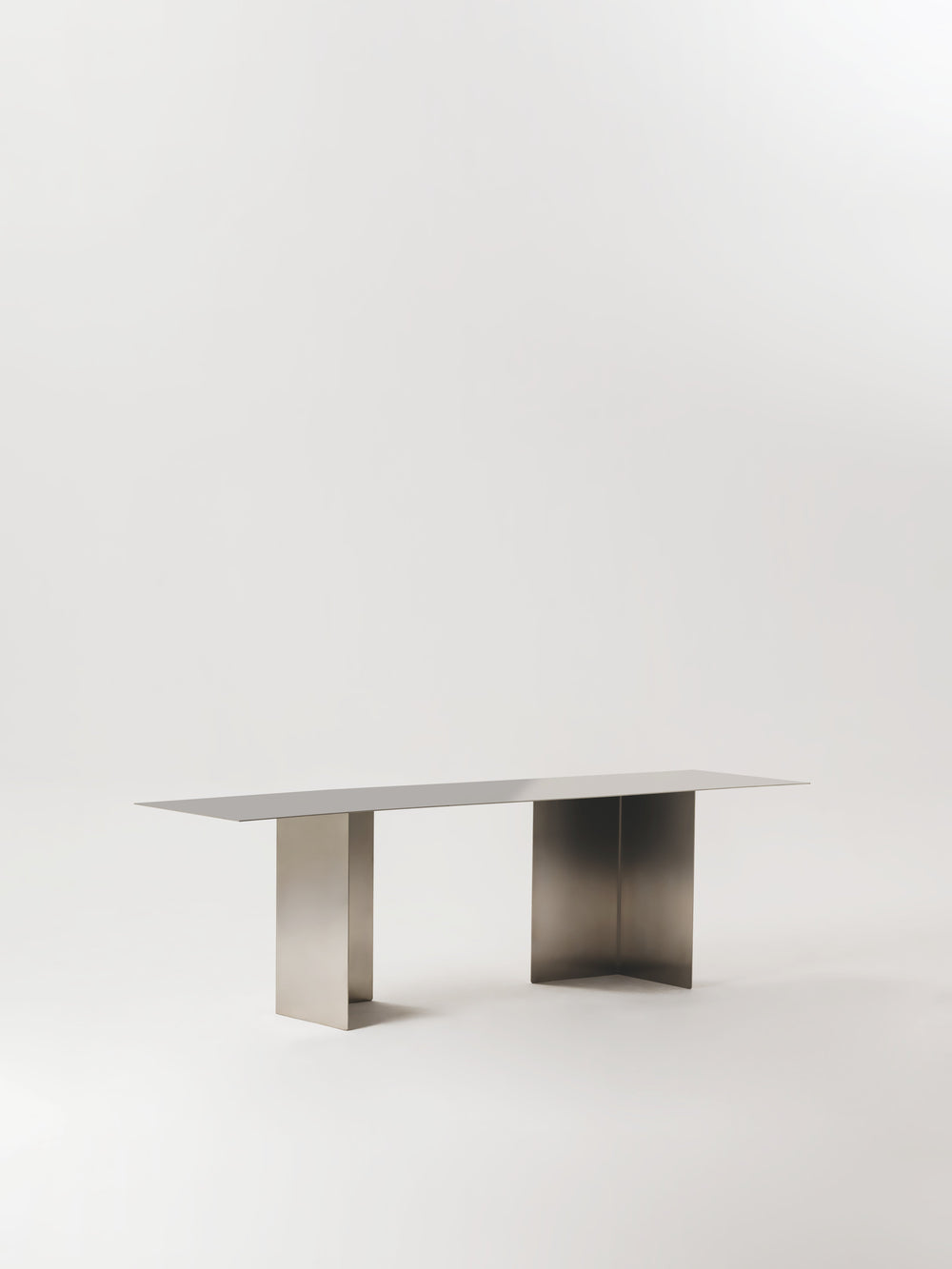 Microcement vs Marble vs Wood — Which Table Material Is Right for You?