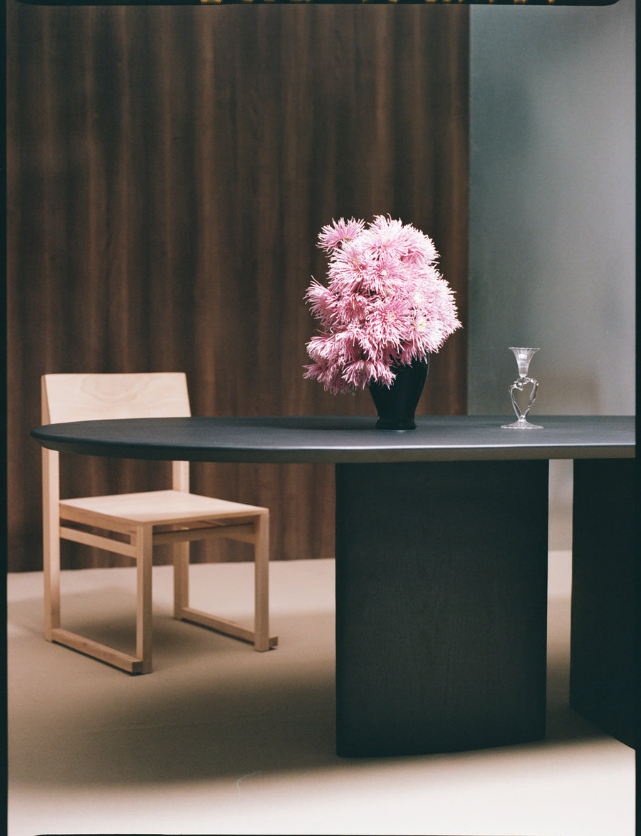 Mesa de comedor Valerie de microcemento y madera — Marlot Baus