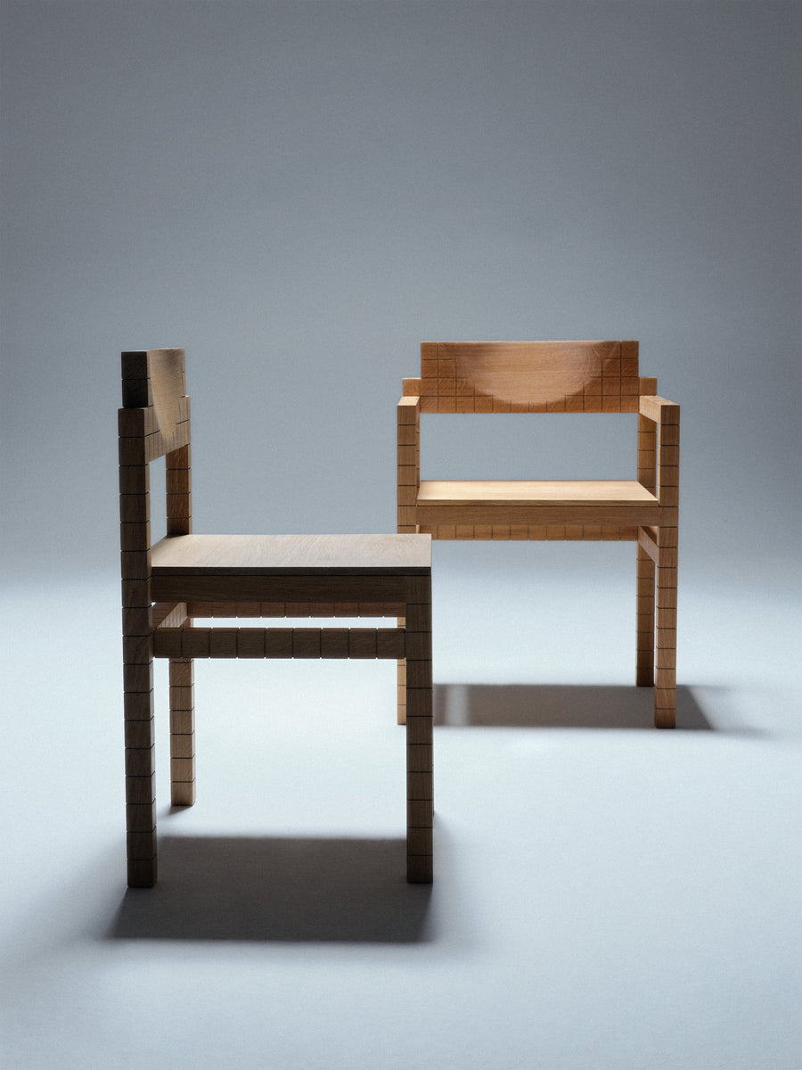 Silla con reposabrazos Mosaico de madera maciza — Marlot Baus
