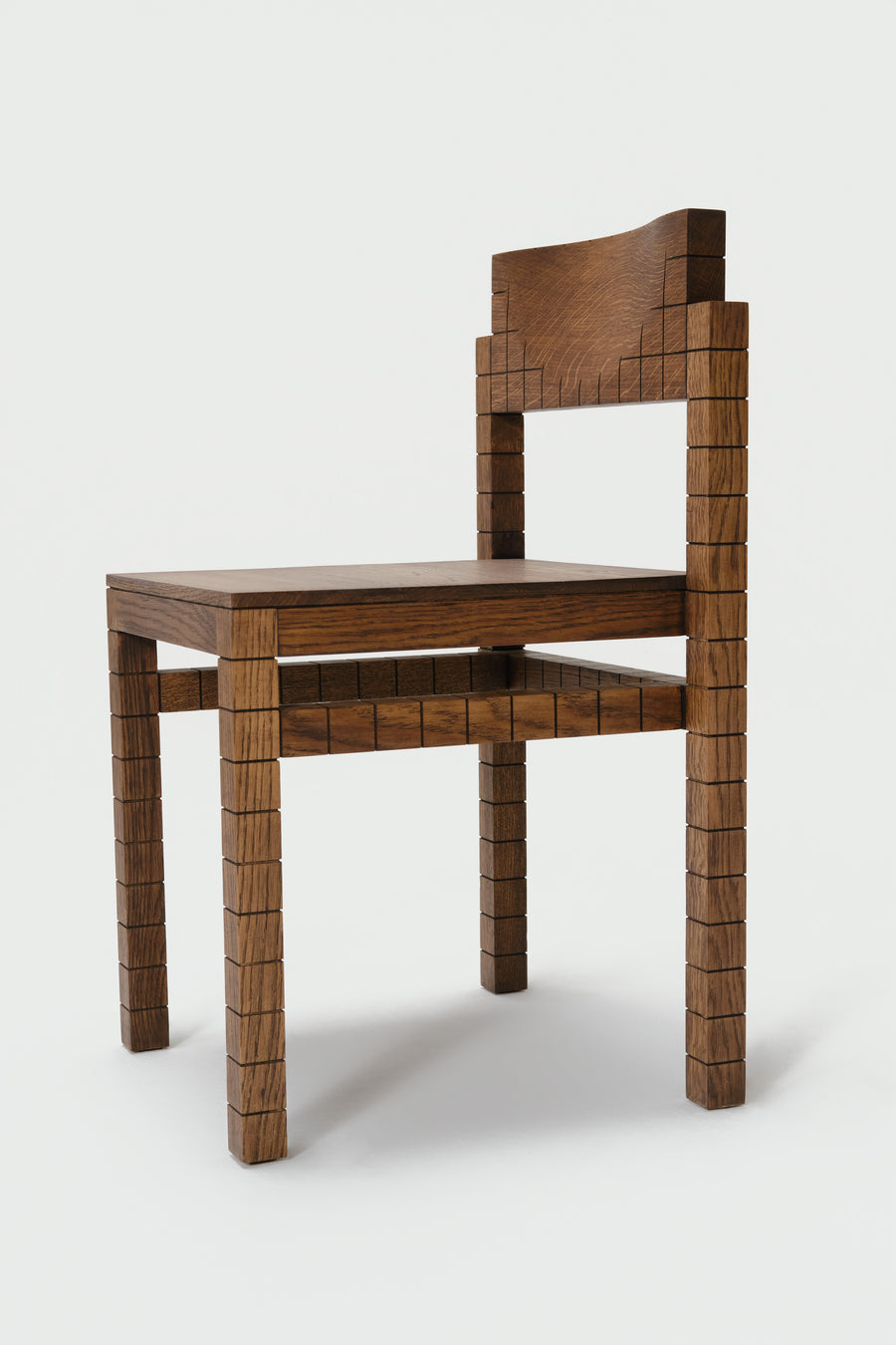 Silla Mosaico de madera maciza, vista en ambiente — Marlot Baus