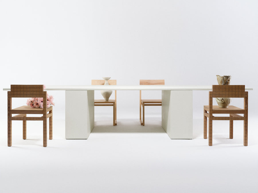 Mesa de comedor Jissa de microcemento y madera — Marlot Baus