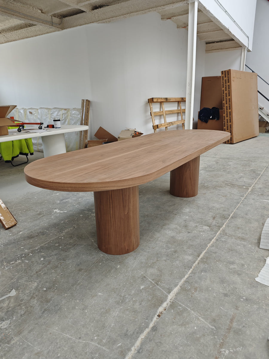 Mesa de comedor Paloma de madera, vista cenital — Marlot Baus