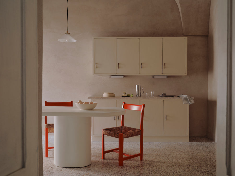 Mesa de comedor Lucca de microcemento, vista frontal — Marlot Baus