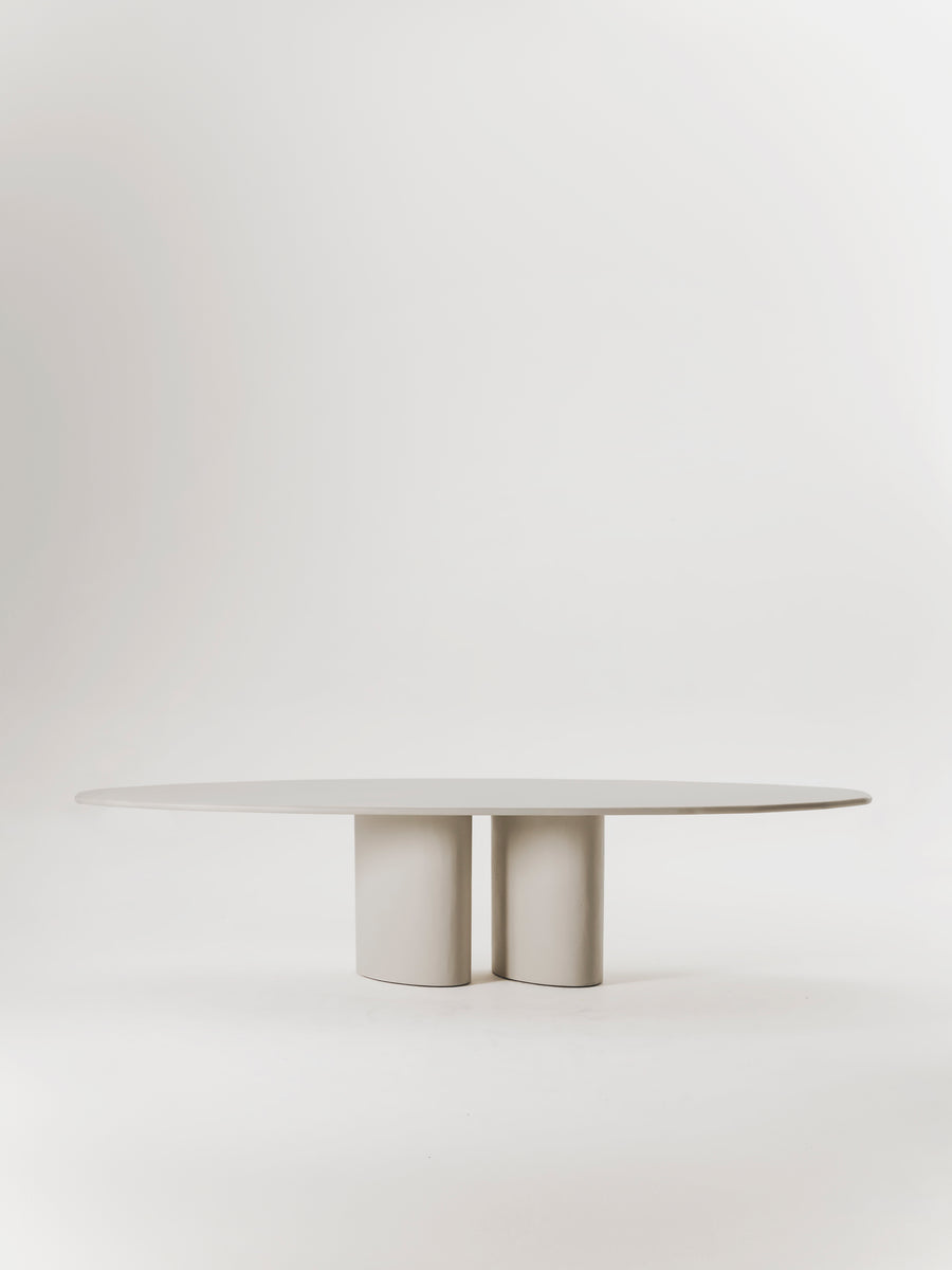 Mesa de comedor Garra de microcemento — Marlot Baus