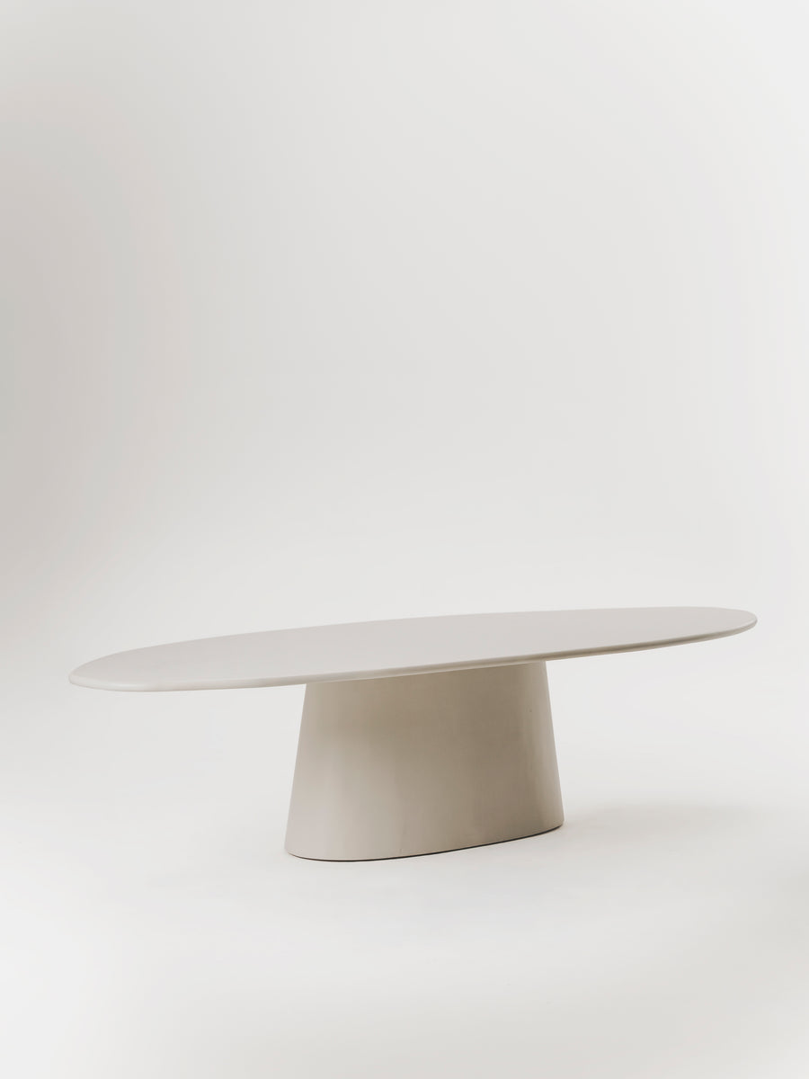 Mesa de comedor Imai de microcemento — Marlot Baus