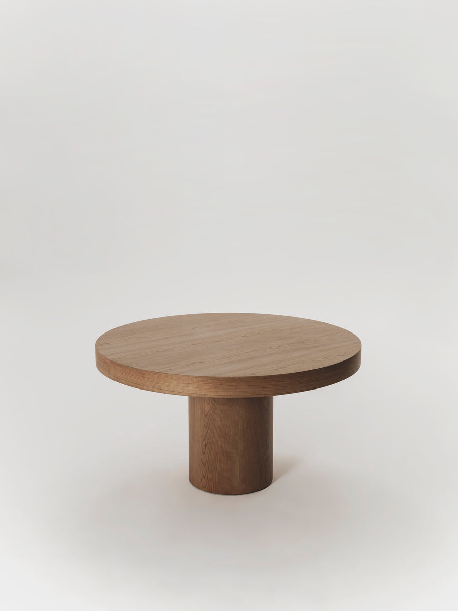 Mesa de comedor Andre de madera, vista frontal — Marlot Baus
