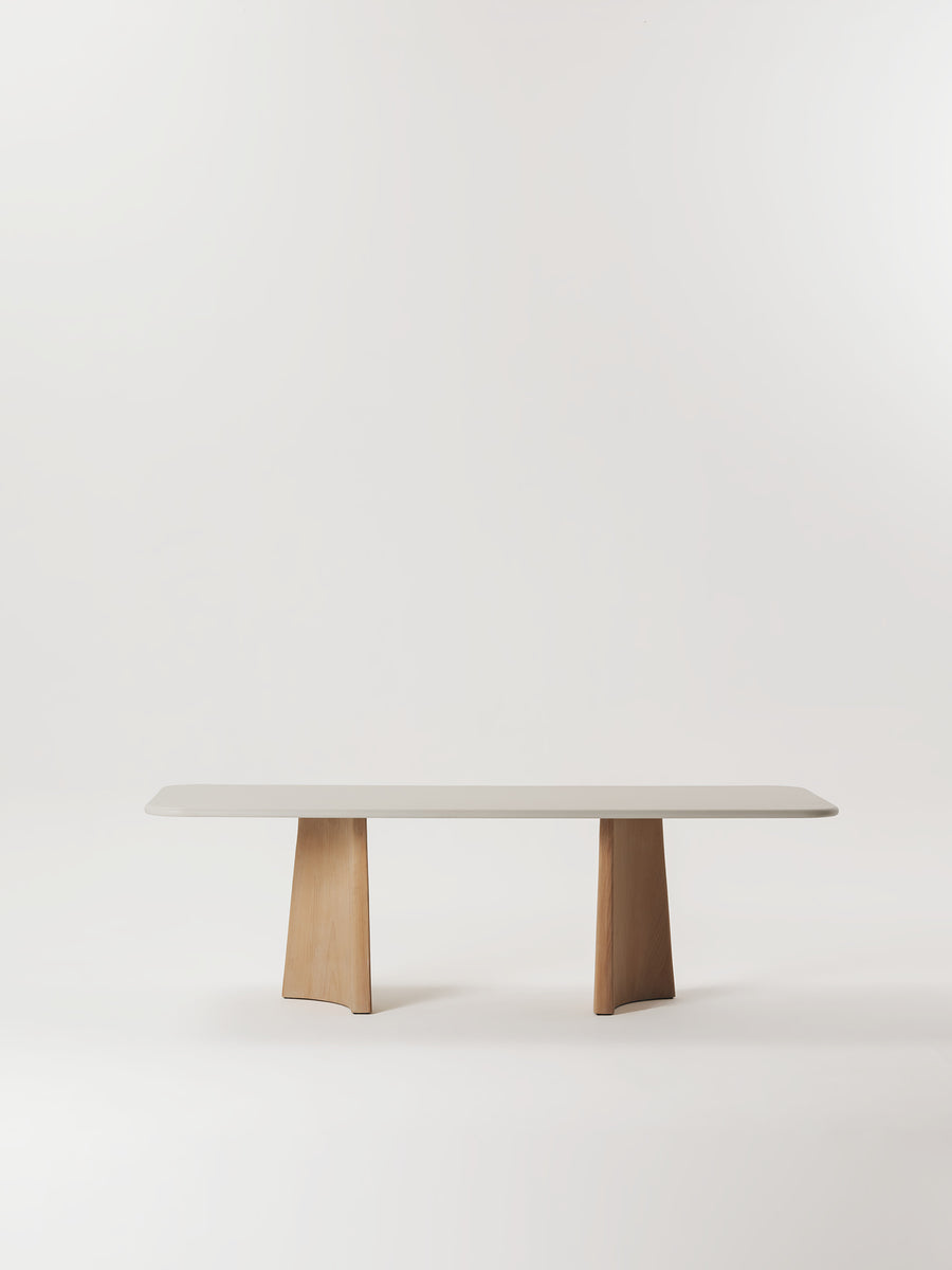 Mesa de comedor Vaste ovalada de madera