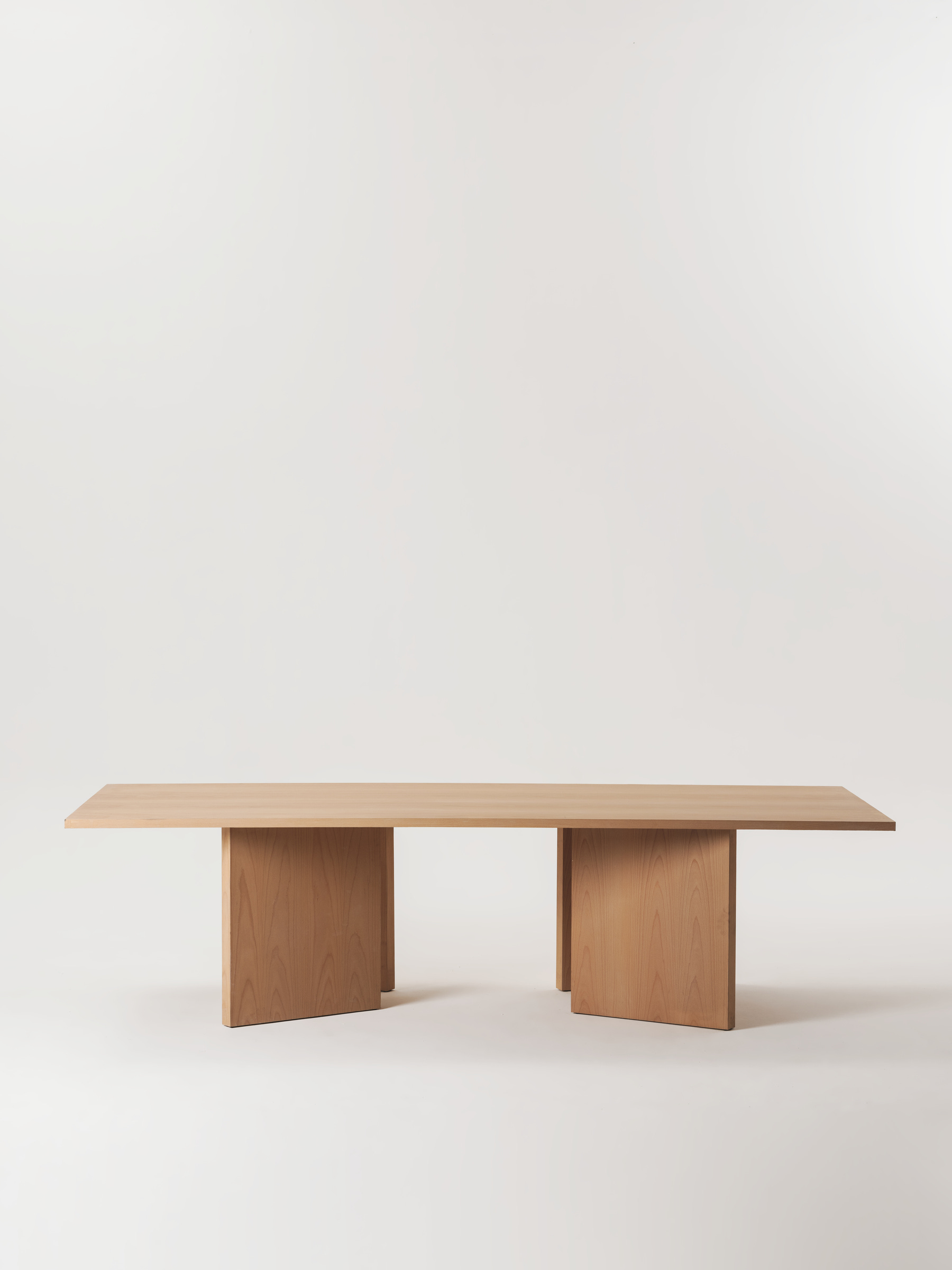 Heja Dining Table