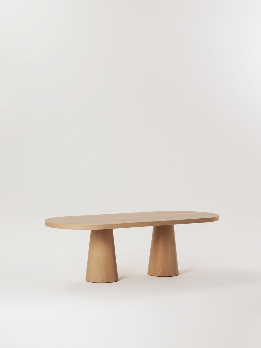 Mesa de comedor Lenne ovalada de madera