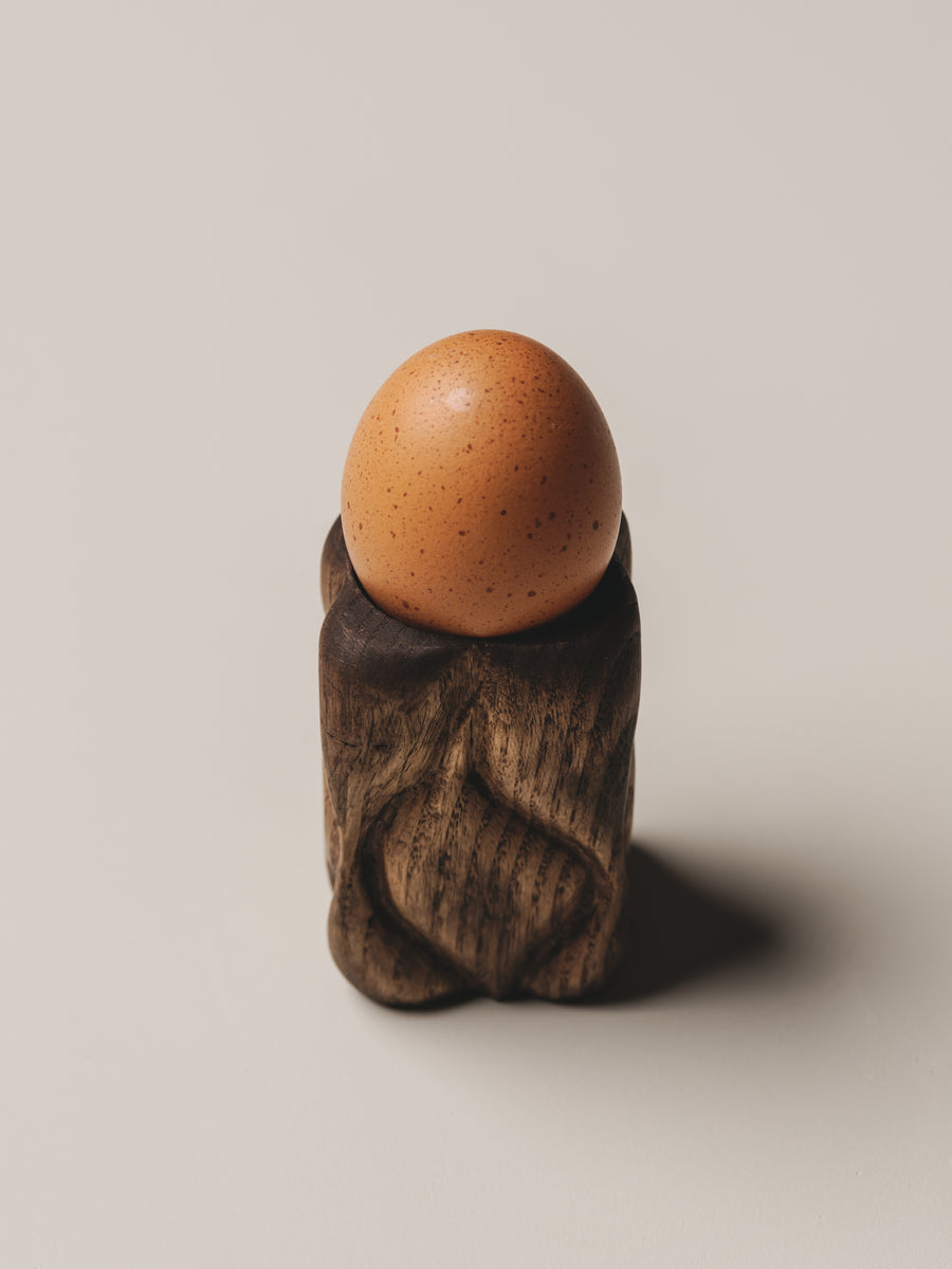 Trenzar copa para huevos de madera de castaño — Marlot Baus