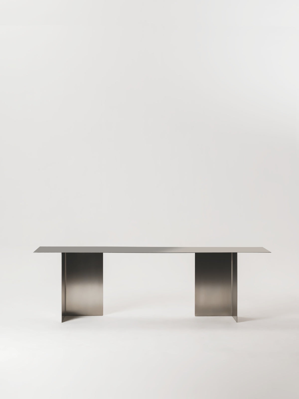 Acnes Studio Table