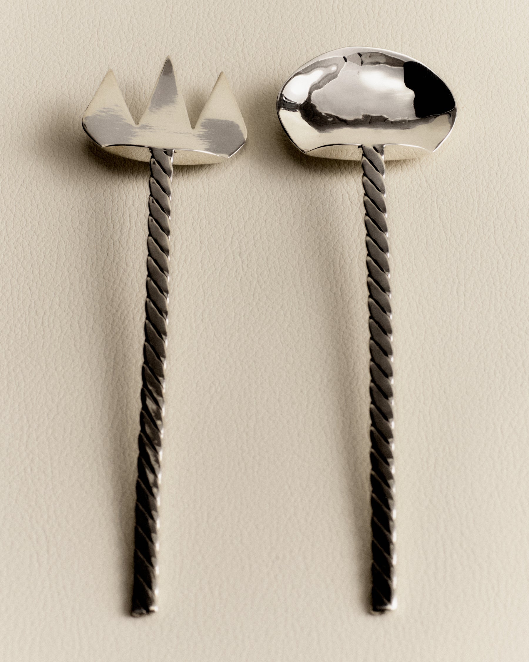 Silberlöffel und -gabel